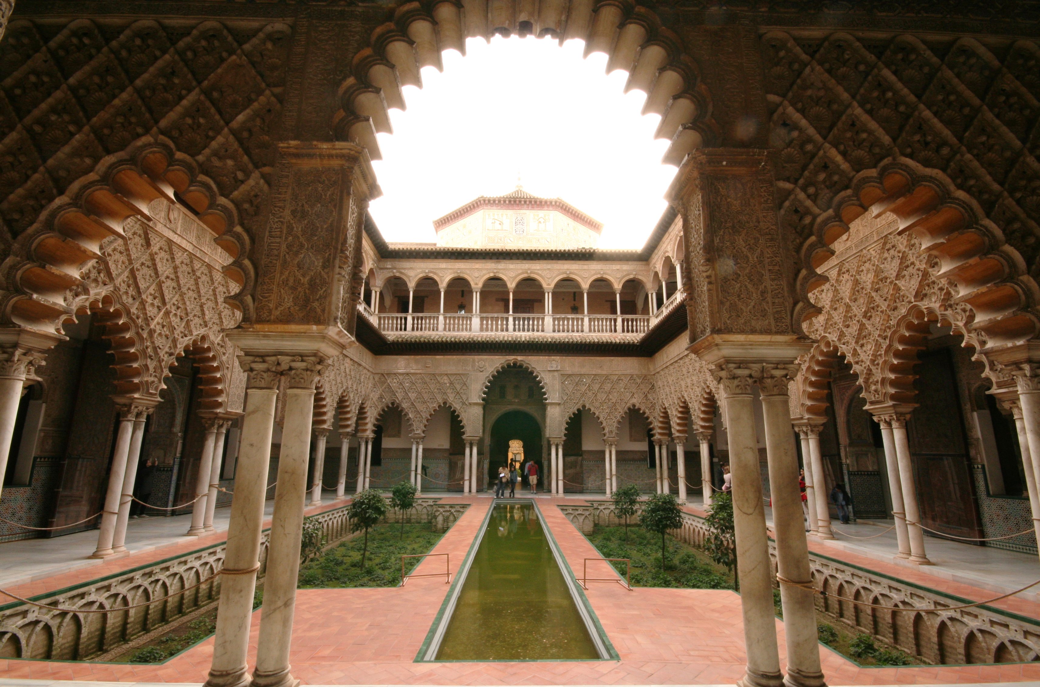 Reales Alcázares de Sevilla:de Oriente a Occidente